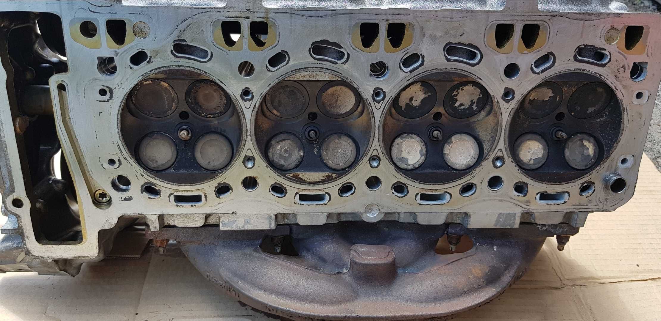 Głowica silnika BMW N63B44A LEWA PRAWA kompletna bdb