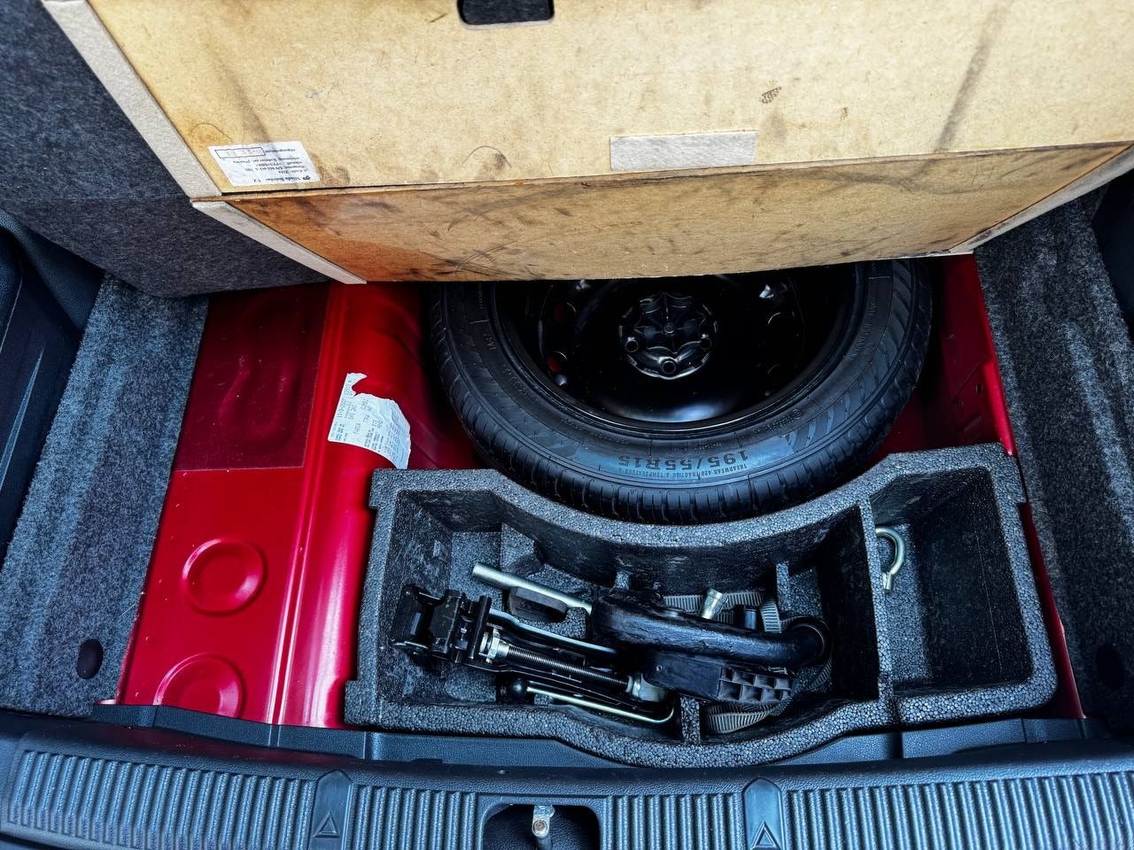 Шкода Фабия 1.6  mpi автомат.