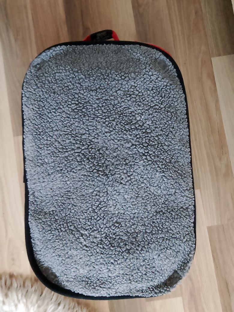 Sprzedam legowisko poducha BAFFI