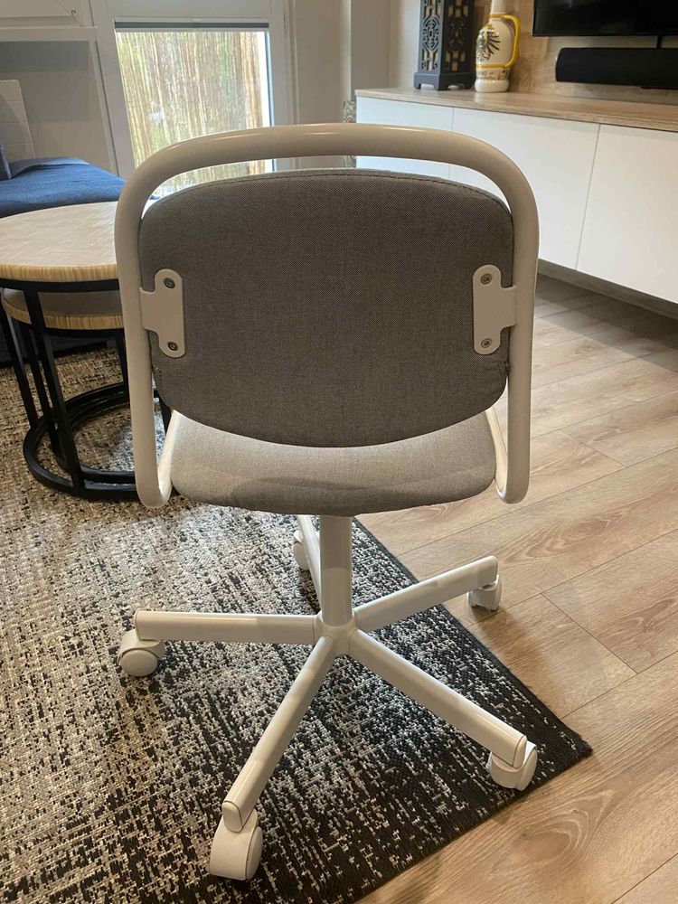IKEA  dziecięce krzesło biurowe