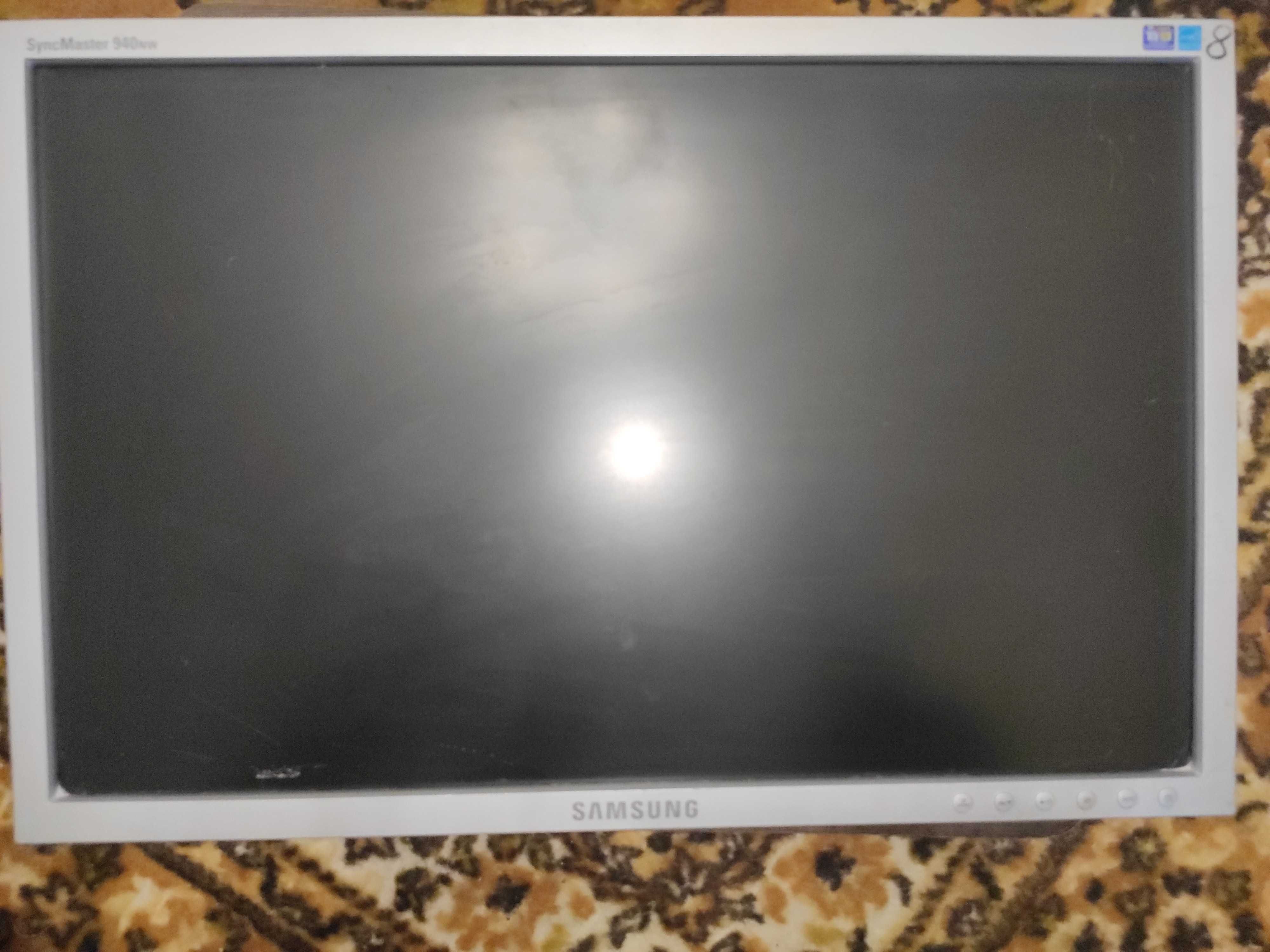 Монитор офисный старый бюджетный Samsung SyncMaster 940NW