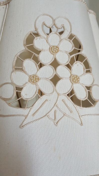 Candeeiro de apoio em porcelana