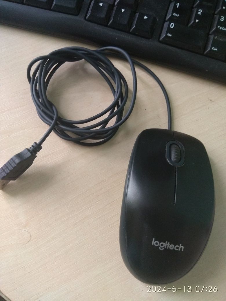 Мышка манипулятор Logitech B100