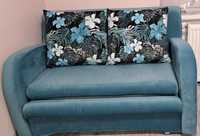 Sofa rozsuwana z poduszkami i funkcją spania