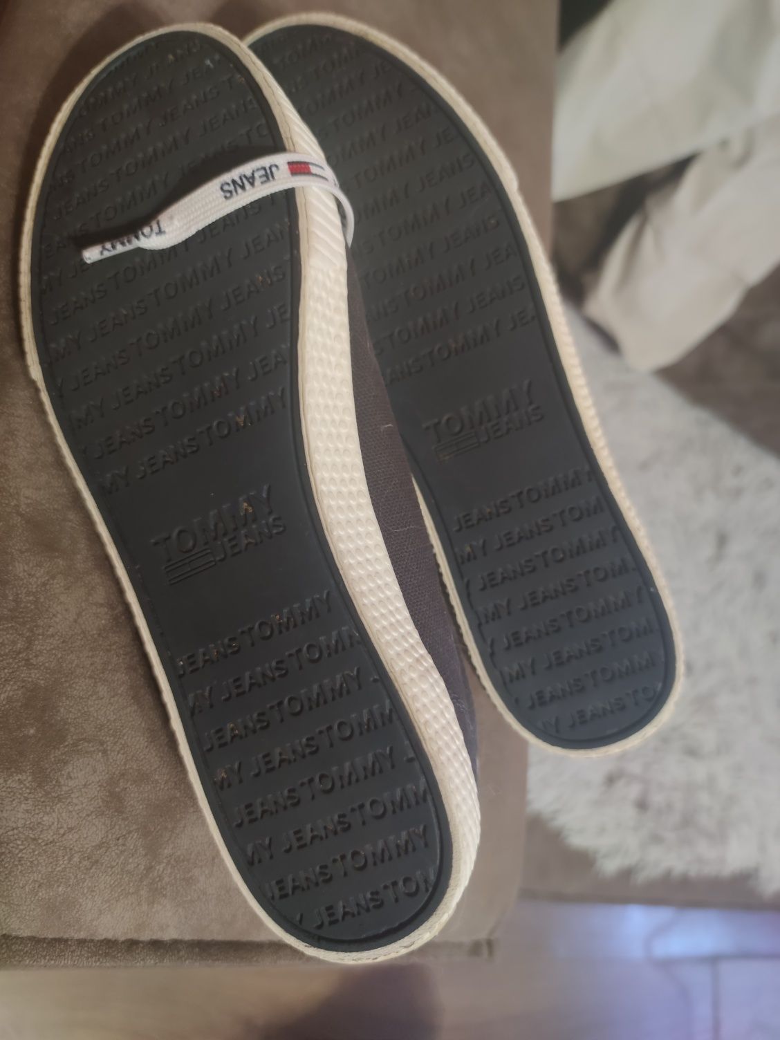 Продам женские макасины Tommy Hilfiger