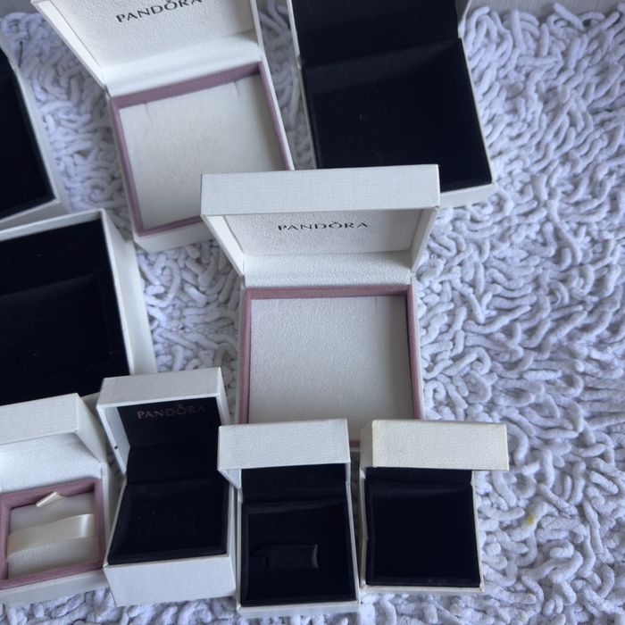 Pudełka na biżuterię Pandora