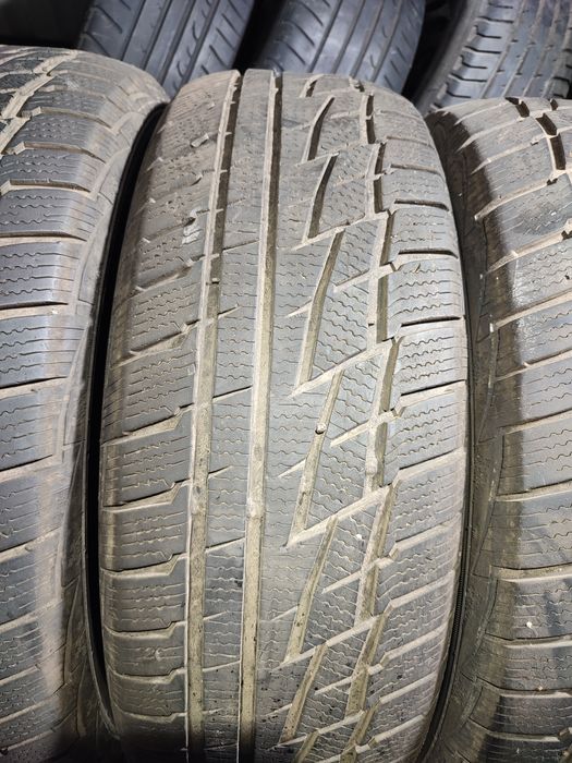 Шини 235/60r18 H XL Matador sibir snow suv