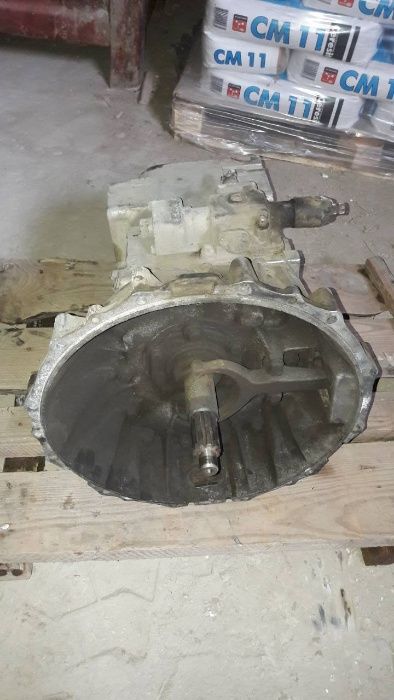 Коробка передач Шестиступінчаста Iveco