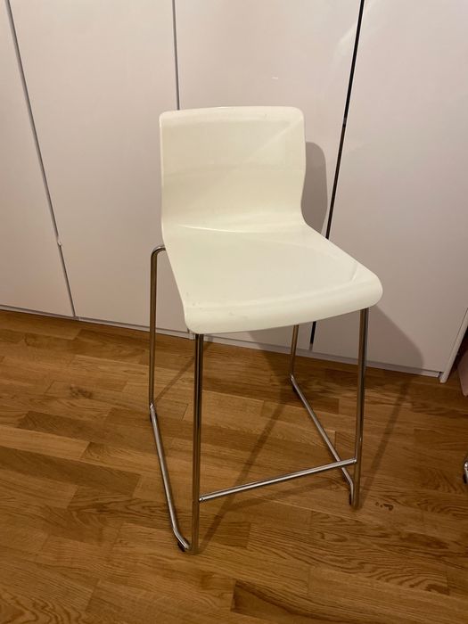 2x hoker ikea biały