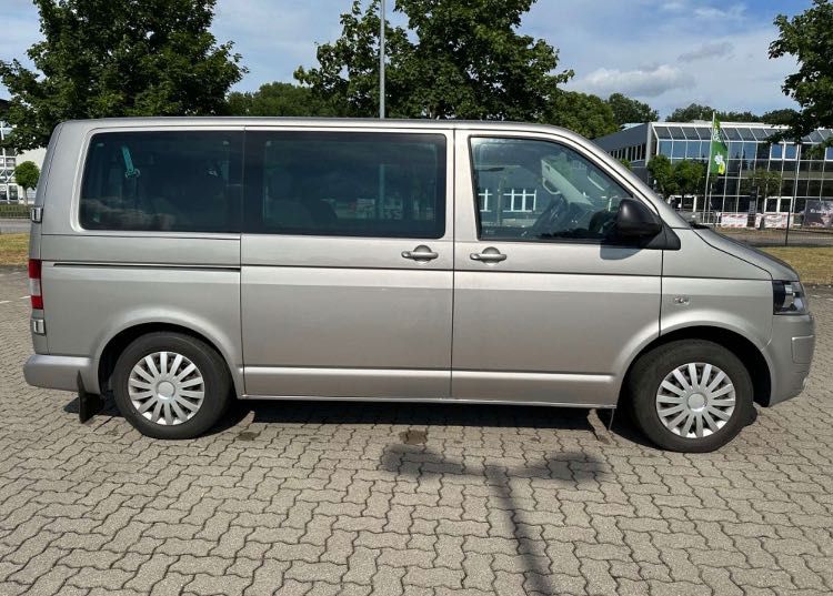 Volkswagen T5 Caravelle