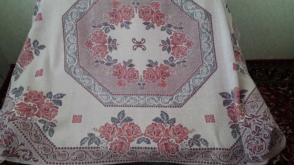 Duża narzuta kapa 185 x140 w bdb stanie możliwa wysyłka