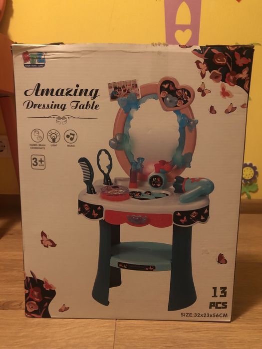 Туалетний столик дитячий