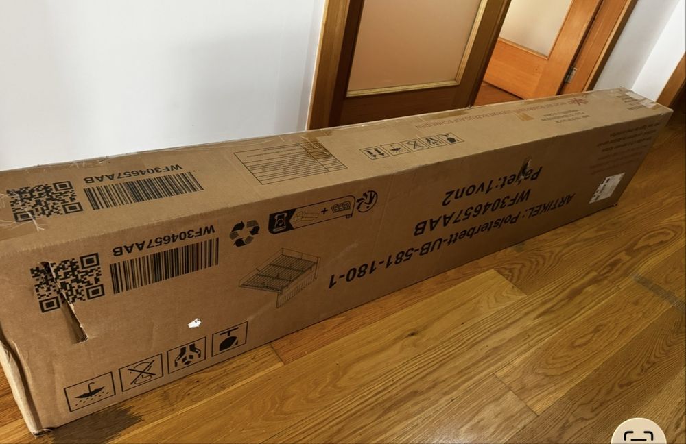 Pecas cama com arrumo e cabeceira