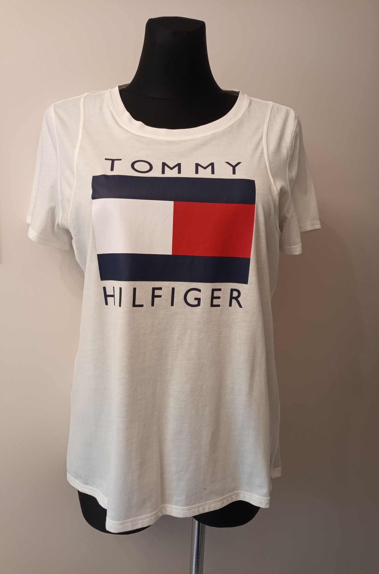 T-shirt   Tommy  Hilfiger   Roz. L   Oryginał