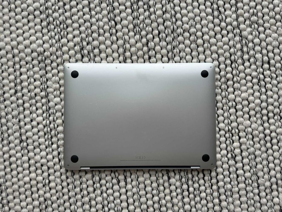 MacBook Pro M1 13'' 2020, 16GB RAM/512GB SSD jak nowy