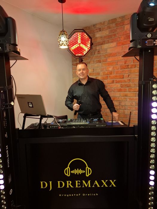 Dj, na 18-tki, 40-tki, i inne imprezy okolicznościowe.