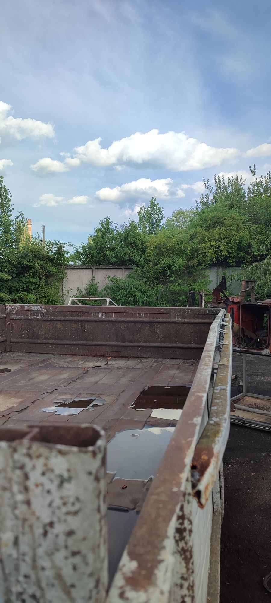 Продам причіп 2 ПТС 4 в хорошому стані.