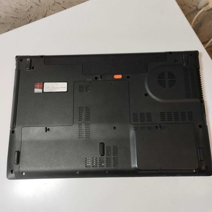 Игровой ноутбук Acer V3-772G | 17.3 FHD | видео 4гб| 4 ядра |8/256 SSD