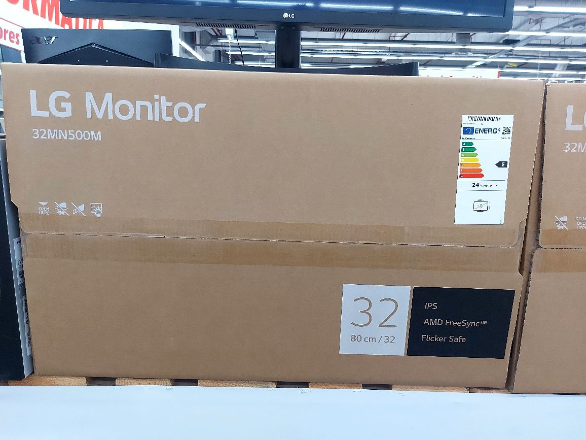 MONITOR LG 32" Novo 3 anos garantia