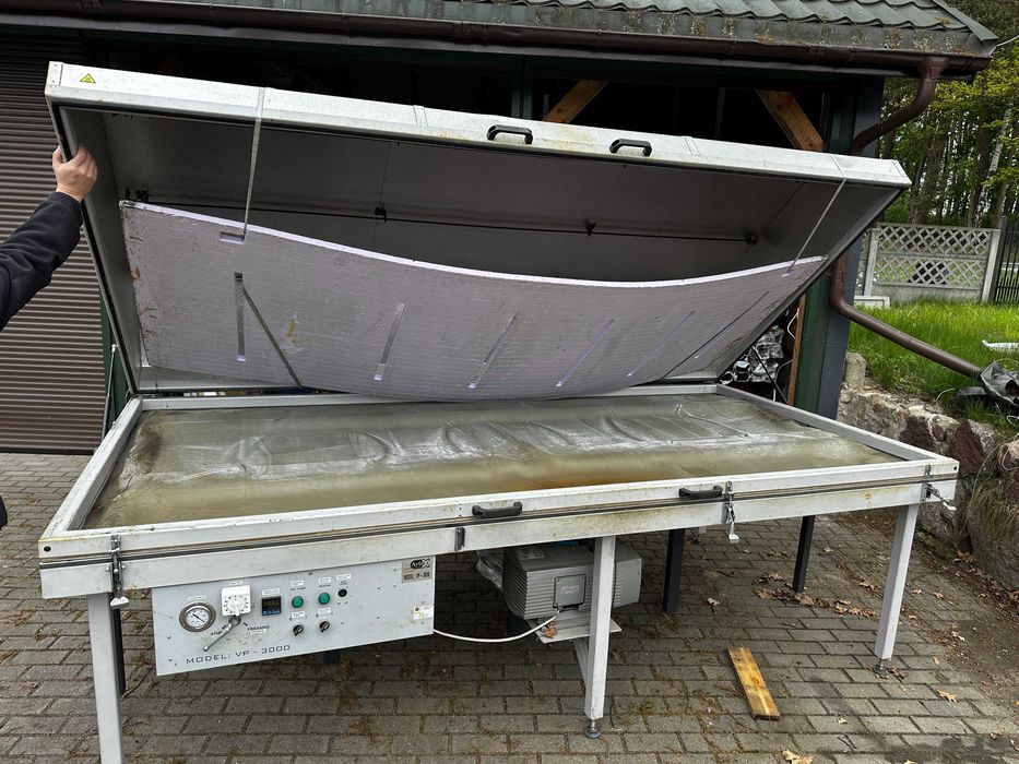 Prasa próżniowa model VPS-300x150 BOX rok produkcji 2012