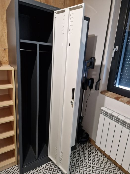 Szafa socjalna BHP ubraniowa