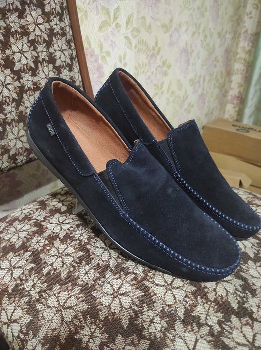 Чоловіче взуття ( черевики/лофери/туфлі/дитяча обув і т.д)