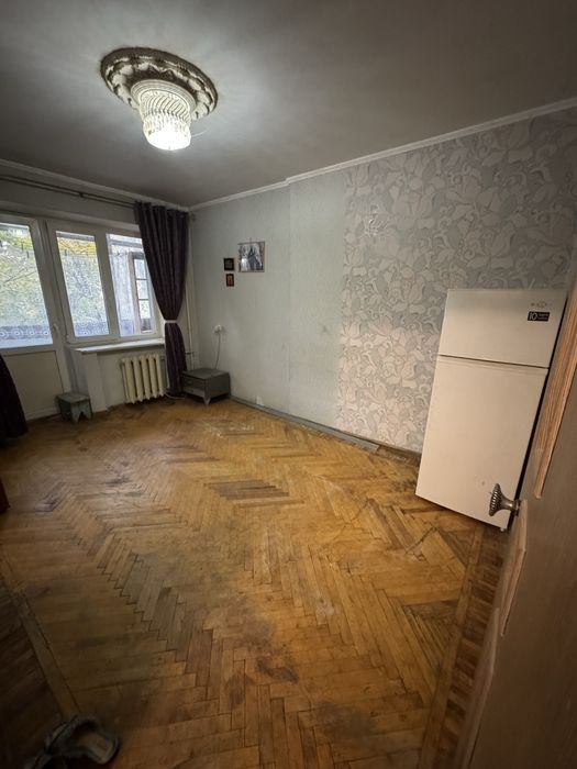 В продаже Стадионный проезд 12,2 комнатная гостинка
