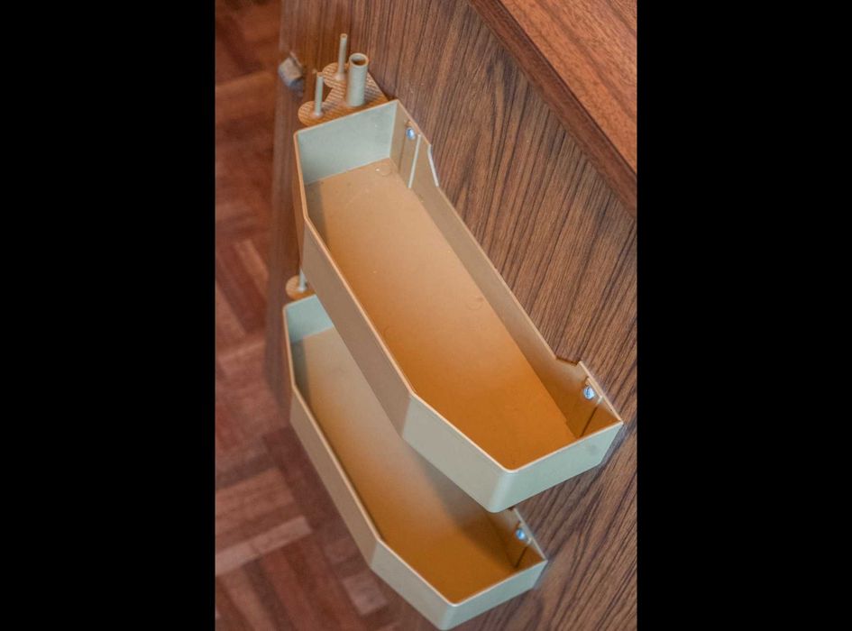 Máquina de costura Singer com Móvel