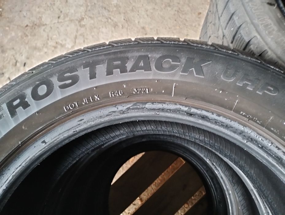 Opony zimowe r18 235/55