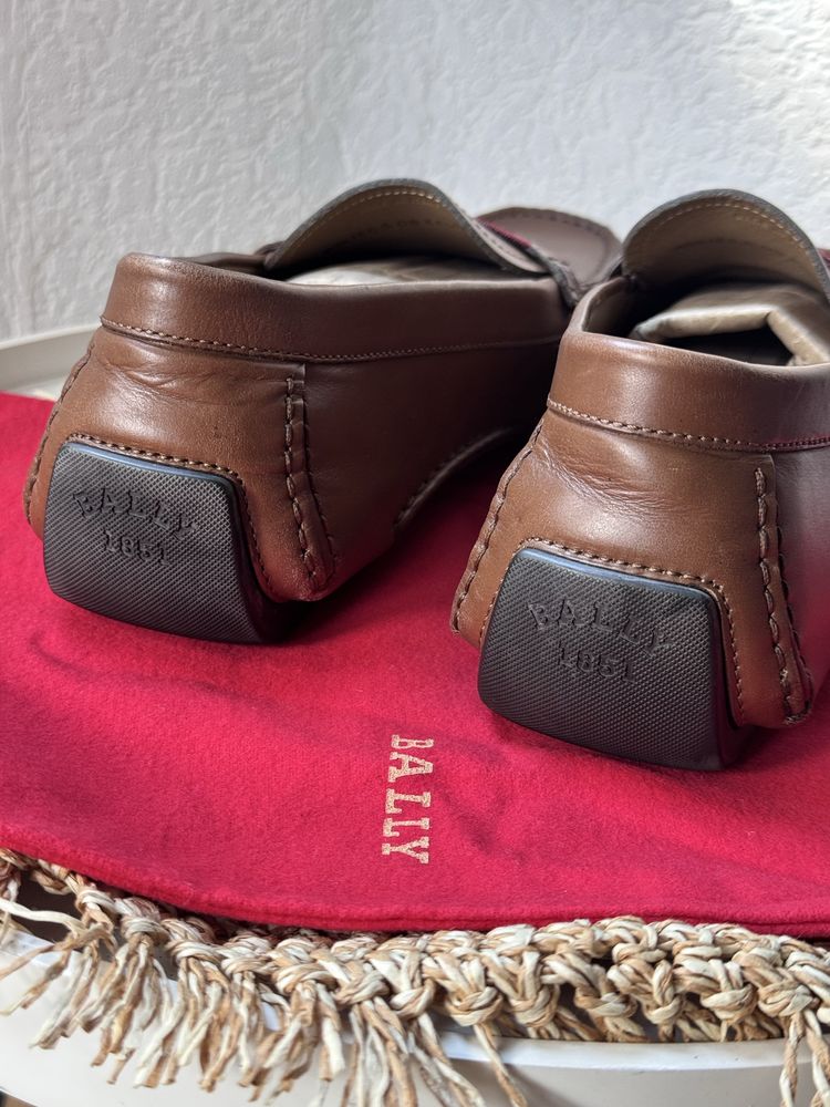 Італійські оригінальні мокасини коричневі чоловічі bally