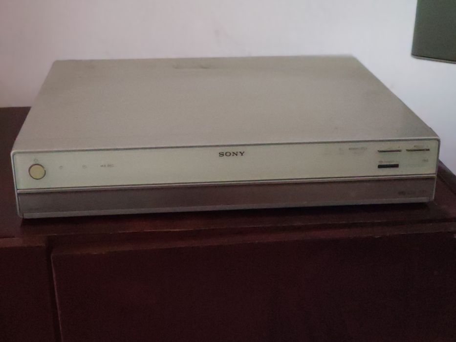 Телевізор SONY MBT-MRX1 42' плюс ресивер SONY  MBT-MRX1

MODEL: MBT-MR