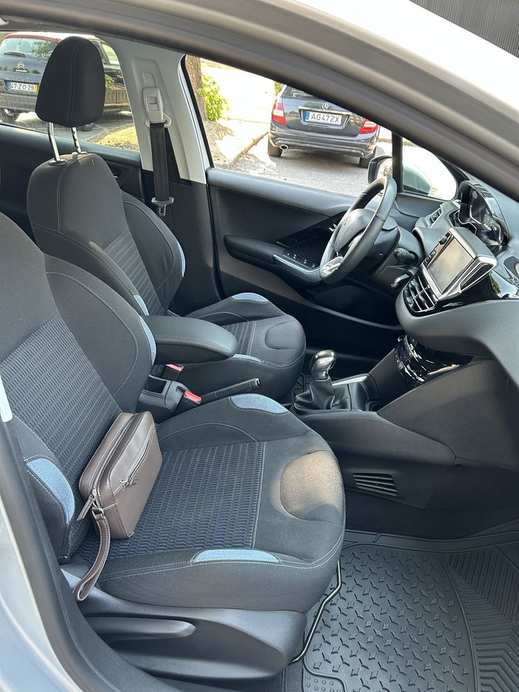 Peugeot 208 hdi Nacional 152000km