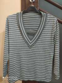 Sweter błyszczący ze srebrną nitką rozmiar 42 XL