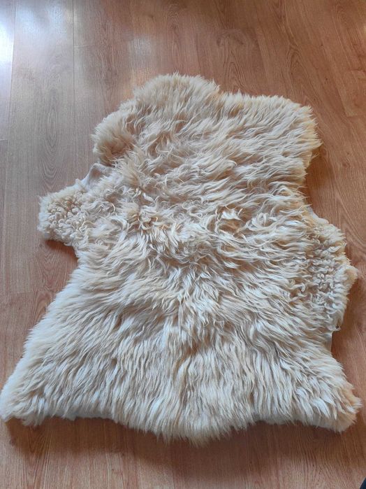 prawdziwa Skóra naturalna owcza bardzo duża XXL.