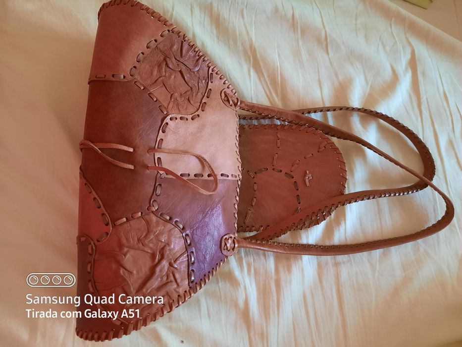 Bolsa de alças em couro