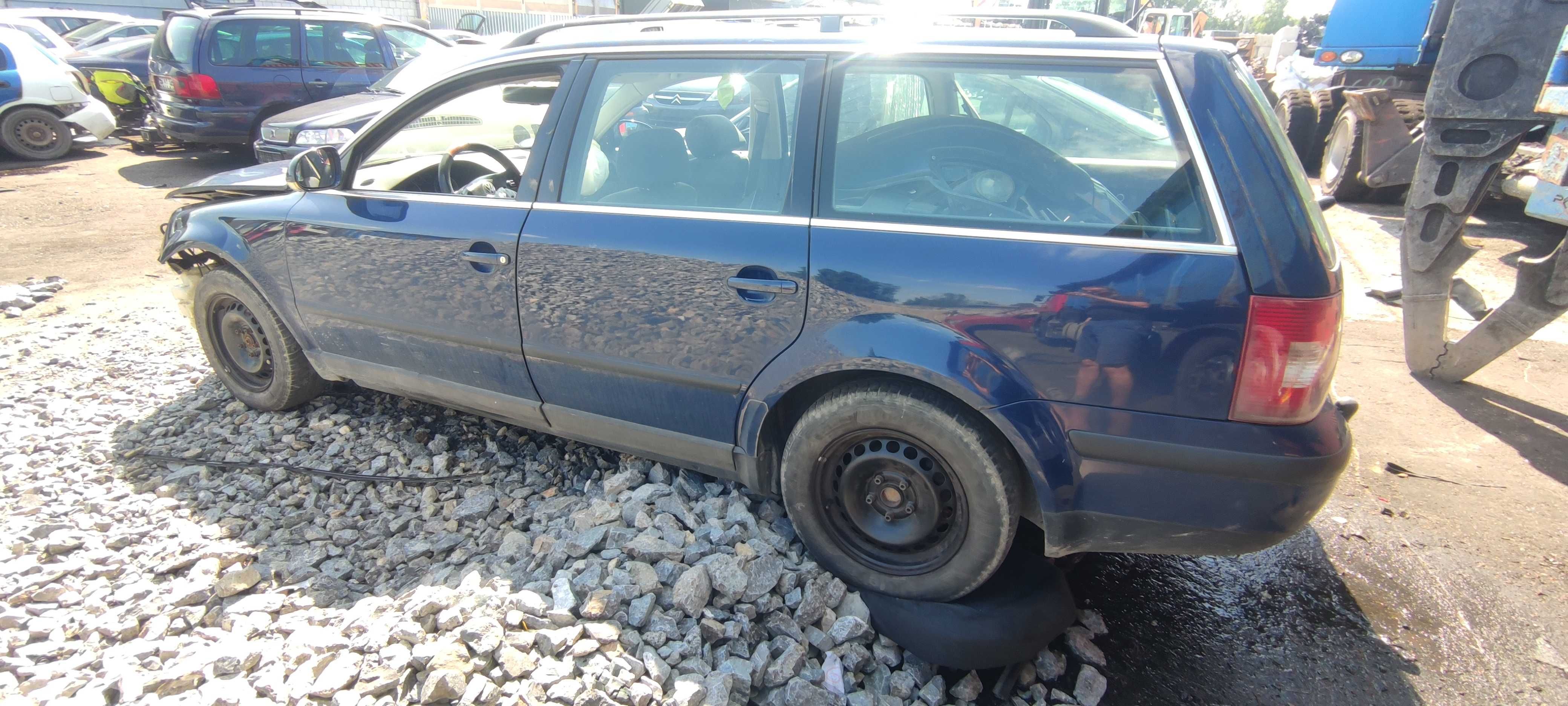 VW Passat B5 FL Lift 1.9 TDI AVB GFL Wszystkie Części Lakier LA5E HAK