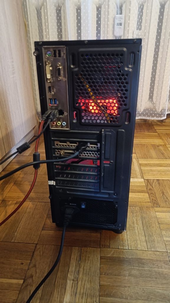 Komputer stacjonarny AMD FX-8300 / GTX 1060 6GB  / 8GB RAM