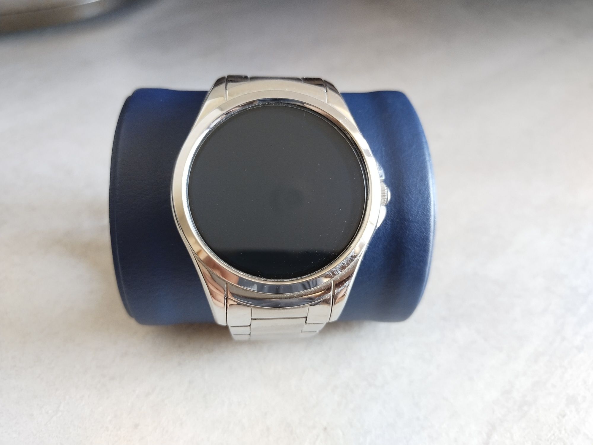 Tommy Hilfiger smartwatch oryginał