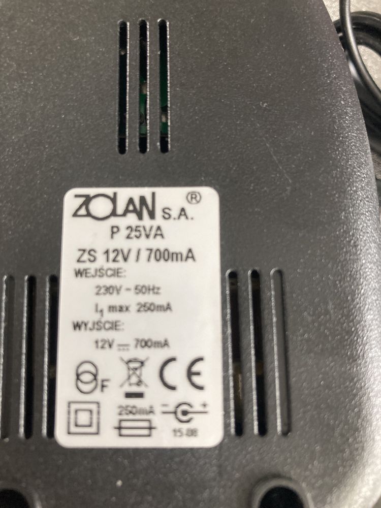 Zasilacz z wyłącznikiem Zolan P 25VA ZS 12V/700mA