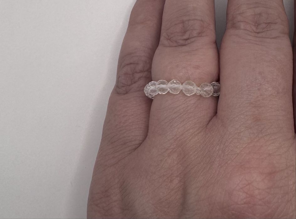 Pierścionek z krysztalem górskim