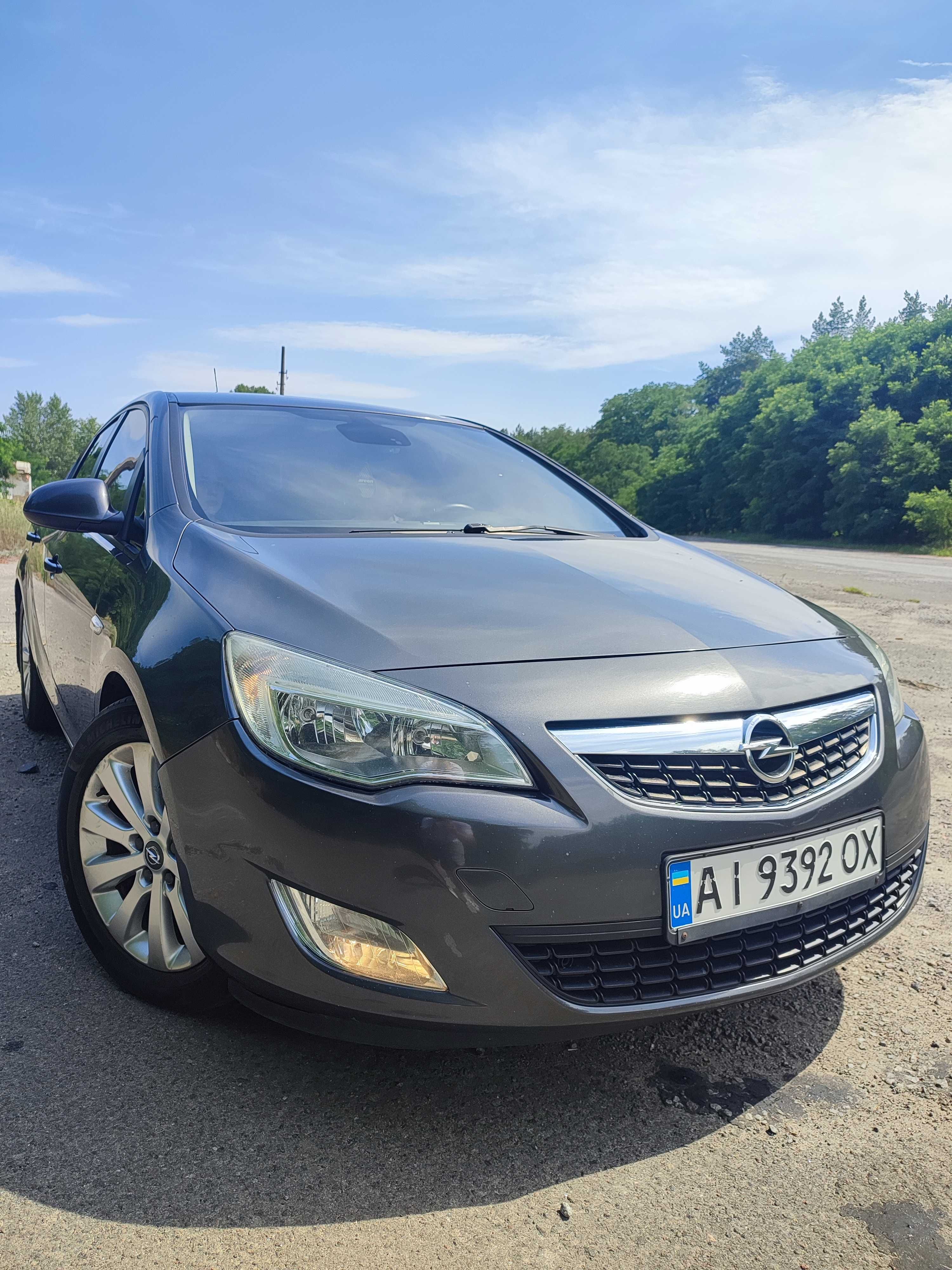 Opel Astra J 1.7 CDTI (125 лошадей)