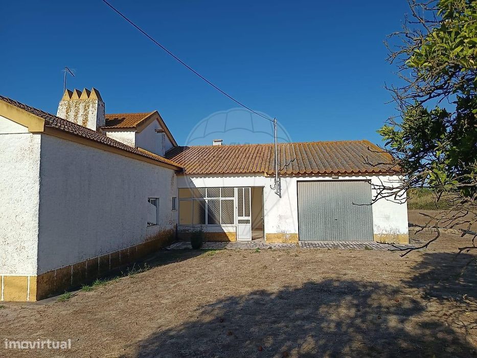 Moradia T5 para venda