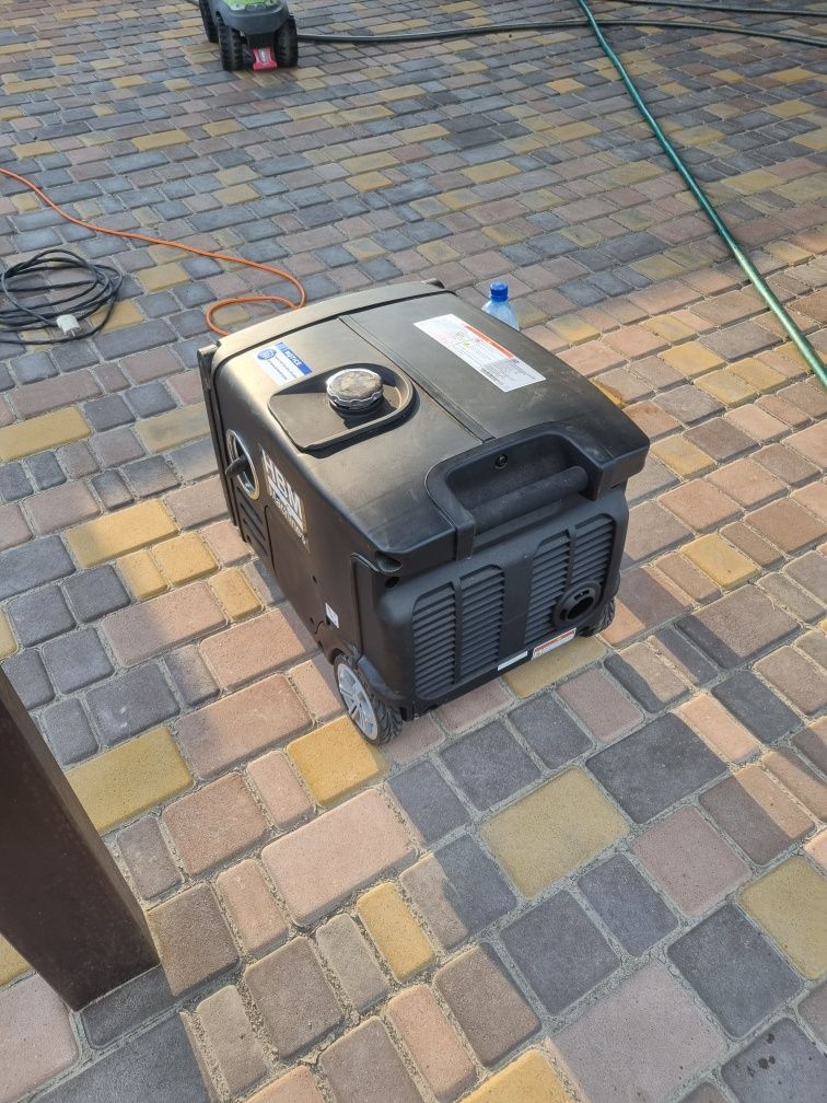 генератор інверторний  HBM HY3200W 3,2 КВ