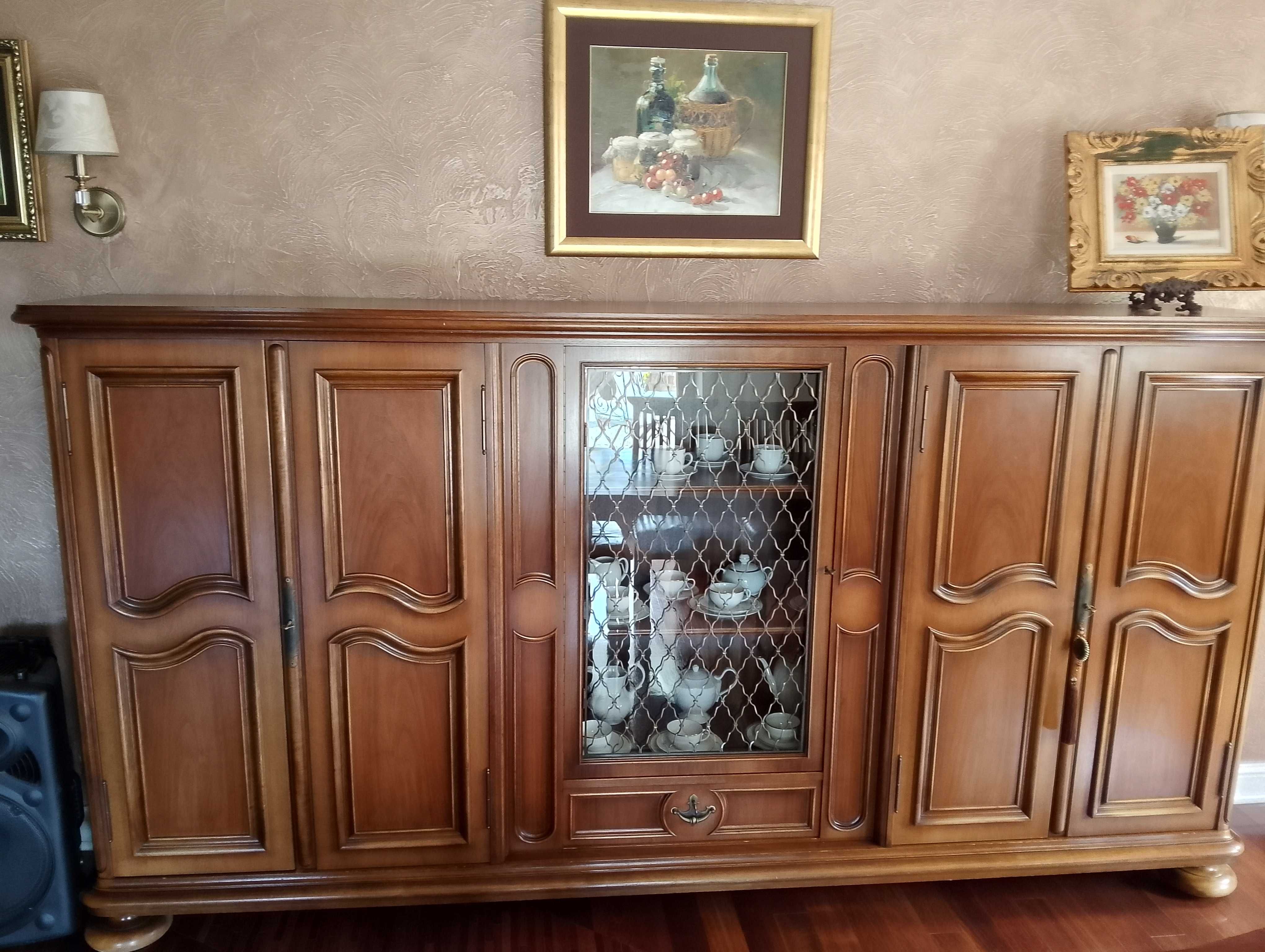 Stylowy mebel do salonu kuchni lub sypialni