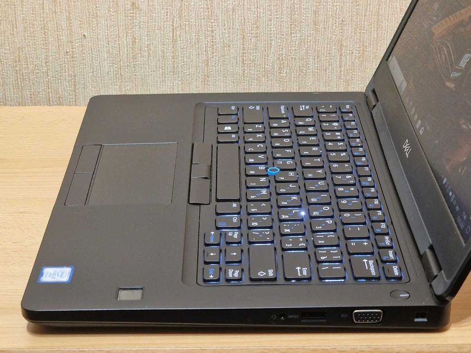 Ноутбук Dell Latitude 5490 Core i5-8250U RAM16Gb SSD256 Батарея 9годин