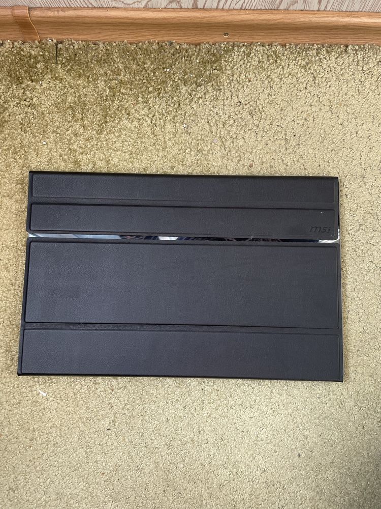 Портативний монітор MSI Optix MAG162V