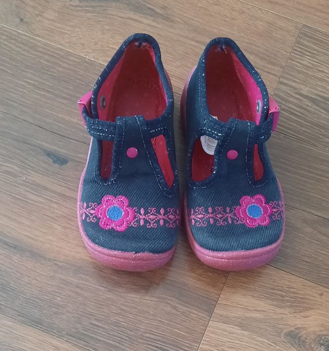 Kapcie dla dziewczynki Befado 22