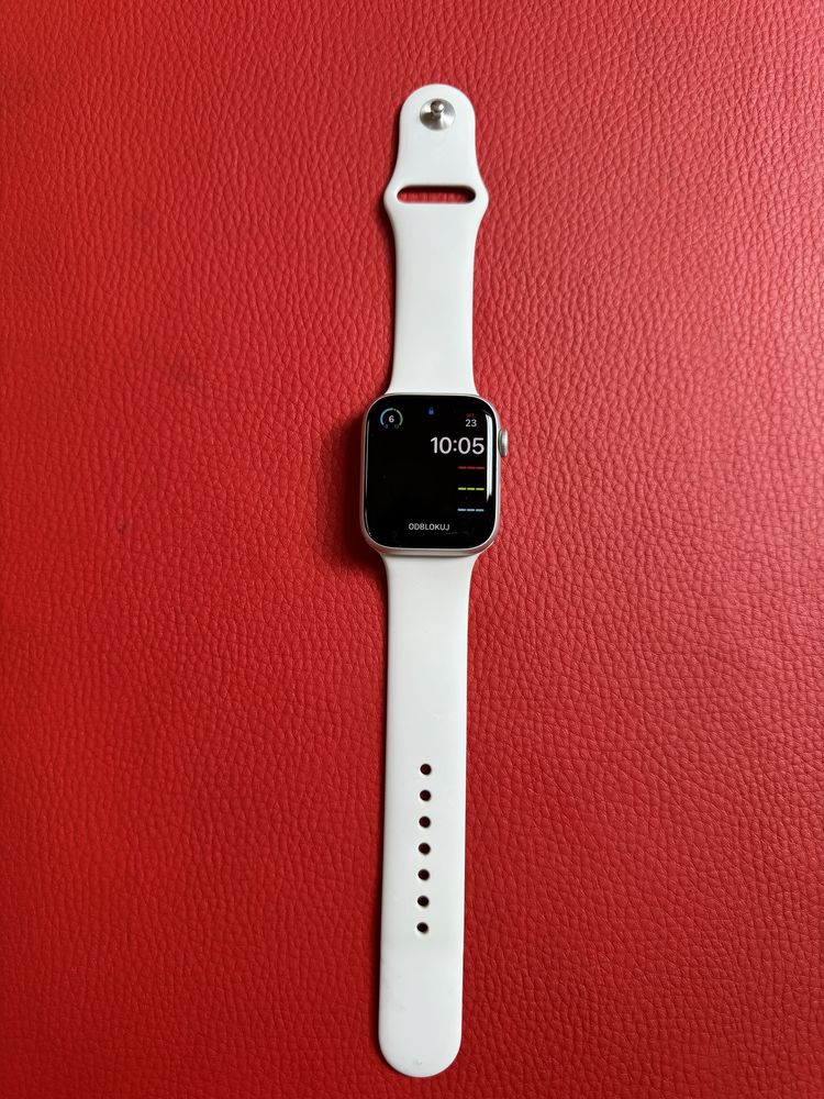 Apple Watch SE 44 mm. Cellular