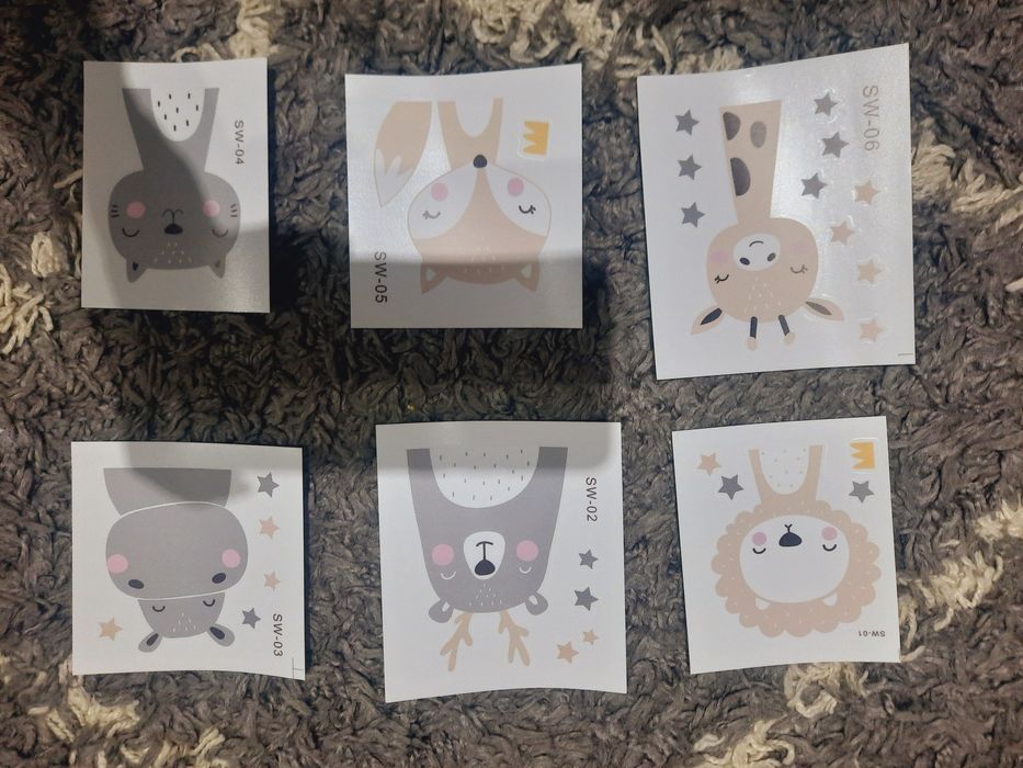 Naklejki na ścianę