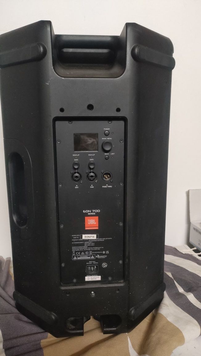 Colunas JBL 715 (Par) amplificadas